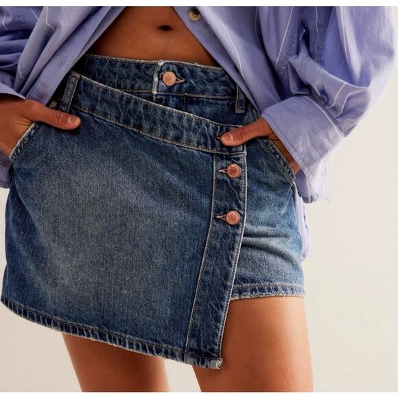 We The Free Dresses & Skirts - We the Free Wynne Mini Skirt Sz 30 Asymmetrical Buttons Dark Denim Blue